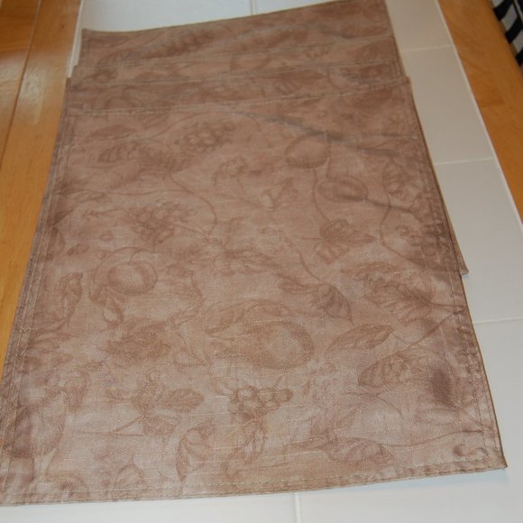 4 Tan/Brown/Beige Tone Fruit & Leaves Print Placemats 13 1/4" Wide by 18" Long - Picture 10 of 12